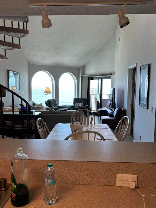 Skype_Picture_2024_12_04T16_00_22_790Z