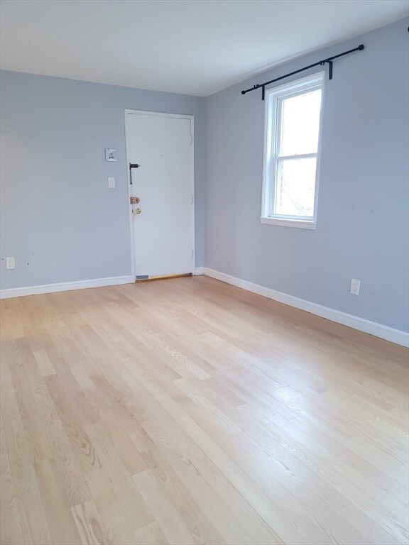 20 Newman Rd unit 3, Malden, MA 02148 - photo 4