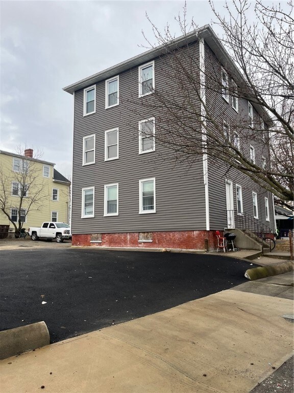 24 Mount Pleasant Ave, Providence, RI 02908 - photo 4