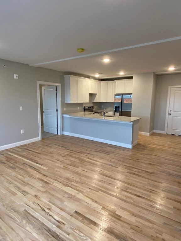 20 Locust St unit 103, Danvers, MA 01923 - photo 4