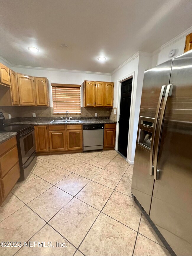 4803 Lexington Ave unit A, Jacksonville, FL 32210 - photo 4