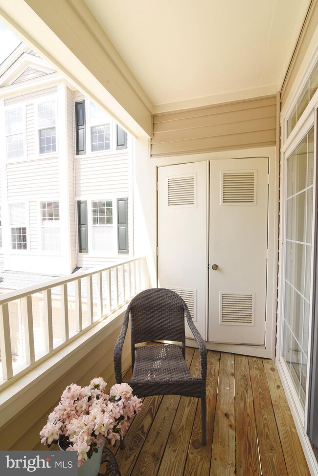 11402 Gate Hill Place unit 62, Reston, VA 20194 - photo 3