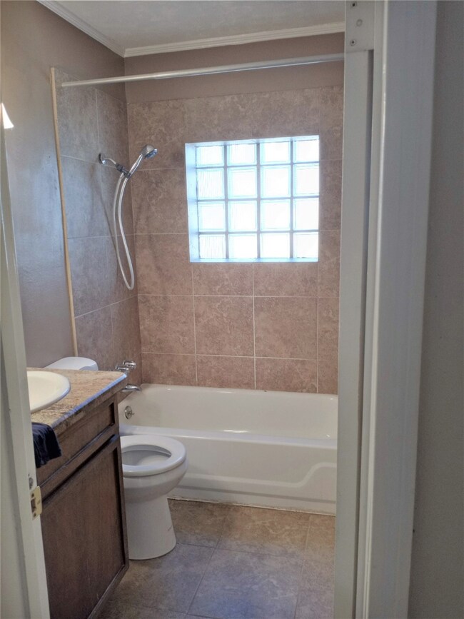 4036 Norhill Blvd unit 1, Houston, TX 77009 - photo 7