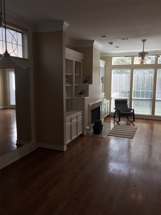 2203 Driscoll St, Houston, TX 77019 - photo 4