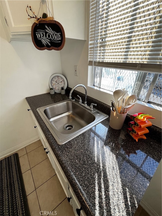 4522 Normandie Ave, Los Angeles, CA 90037 - photo 3