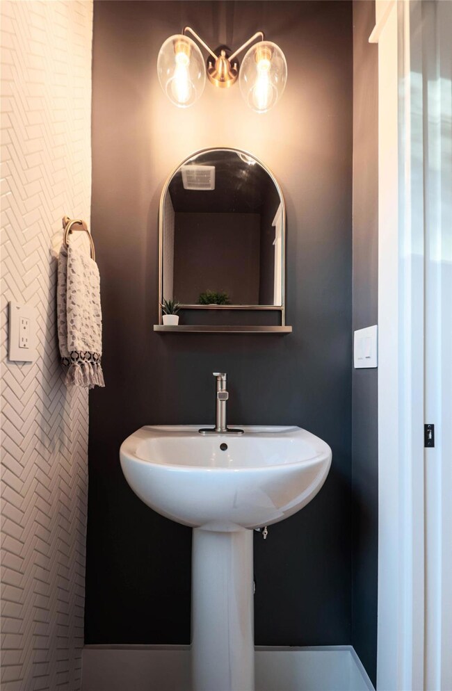 Bathroom with visible vents