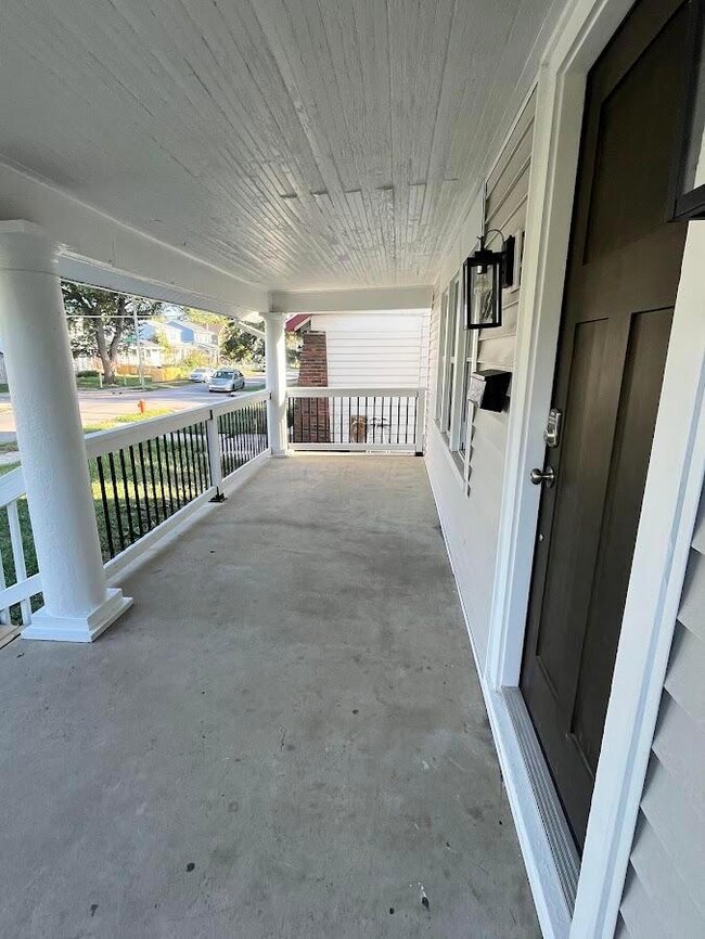 587 S Eureka Ave, Columbus, OH 43204 - photo 4