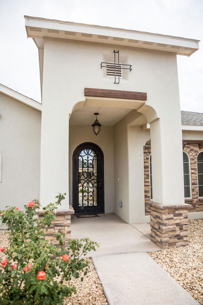 1116 La Bajada Dr, Alamogordo, NM 88310 - photo 2