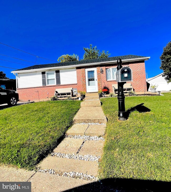 52 Longeron Dr, Middle River, MD 21220 - photo 3