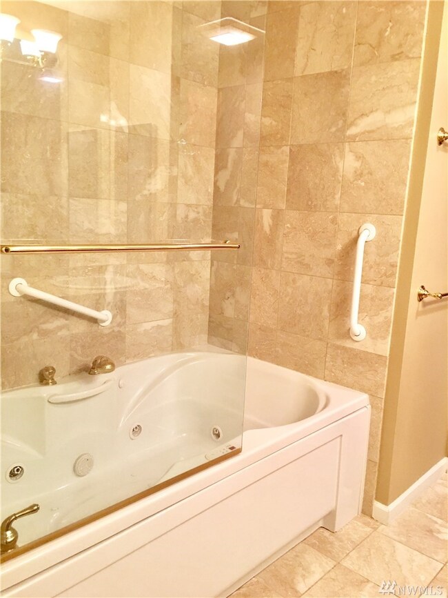 321 E Soderberg Rd unit 6, Allyn, WA 98524 - photo 5