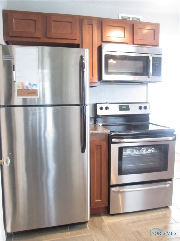 Stainless Steel Appliances Included!