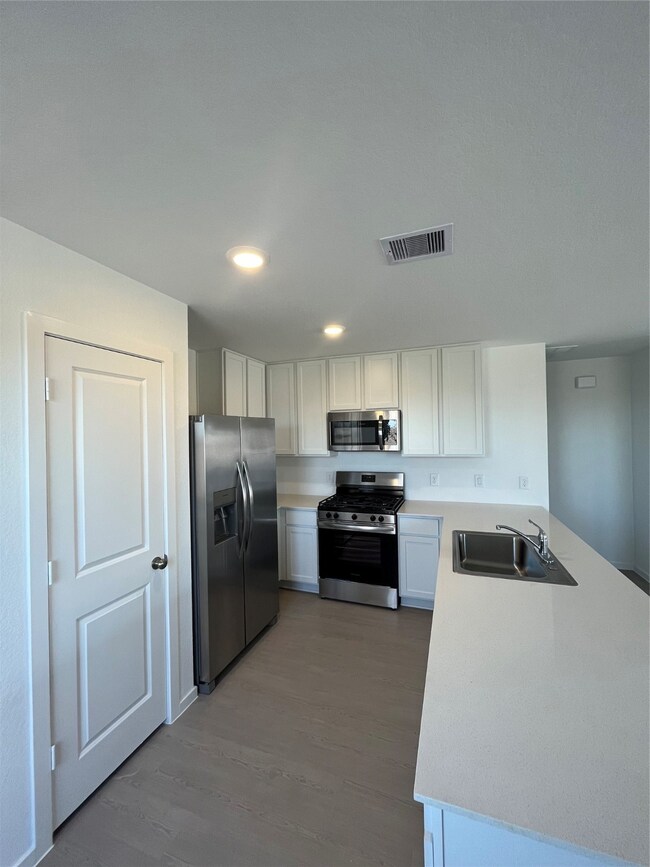 28802 Texas Plains Dr, Hockley, TX 77447 - photo 7