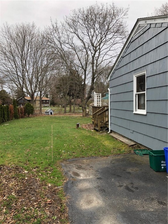 328 Providence Pike, North Smithfield, RI 02896 - photo 5