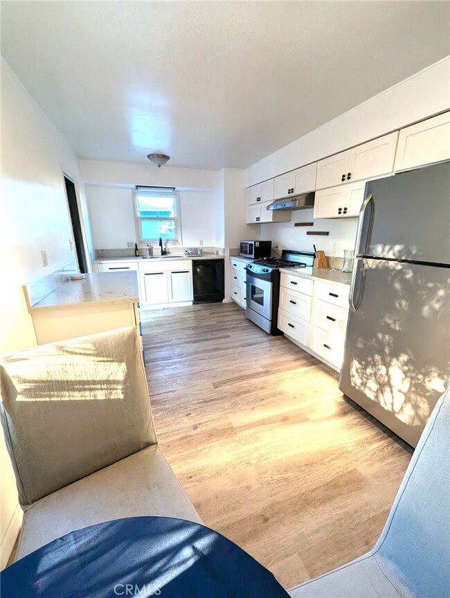 1339 Appleton Way, Venice, CA 90291 - photo 6