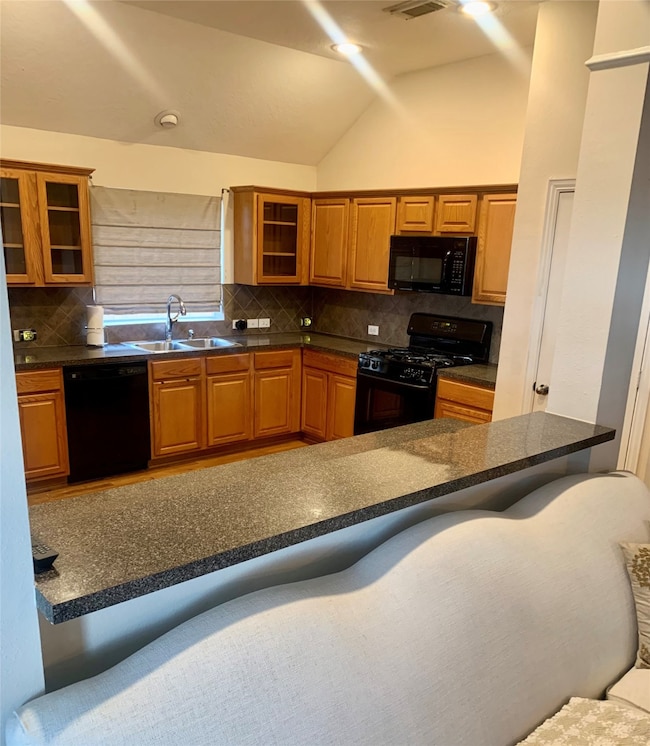 Breakfast bar just off the extra cabinet space should you prefer to utilize it