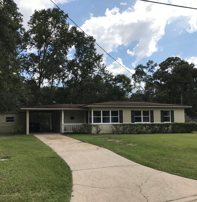 3014 Lopez Rd, Jacksonville, FL 32216 - photo 2