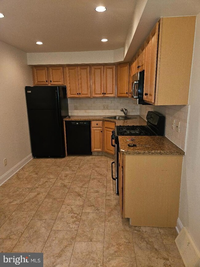 106 C Hampton Crossing, Southampton, PA 18966 - photo 5