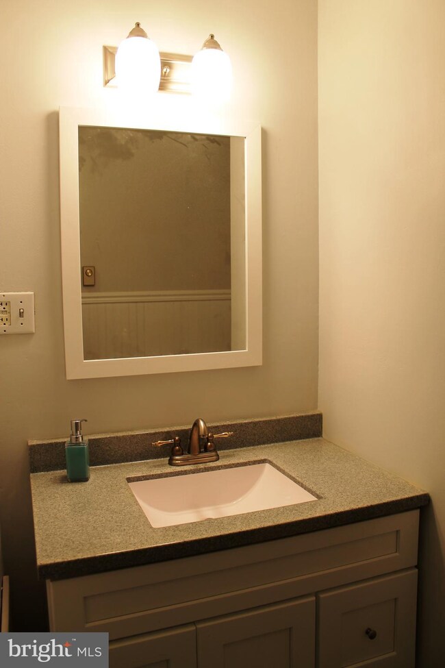 225 Gerald Ave, Orwigsburg, PA 17961 - photo 5