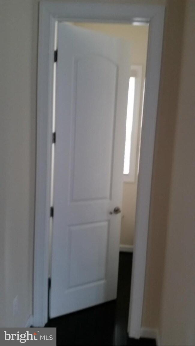 15406 Sir Edwards Dr, Upper Marlboro, MD 20772 - photo 7