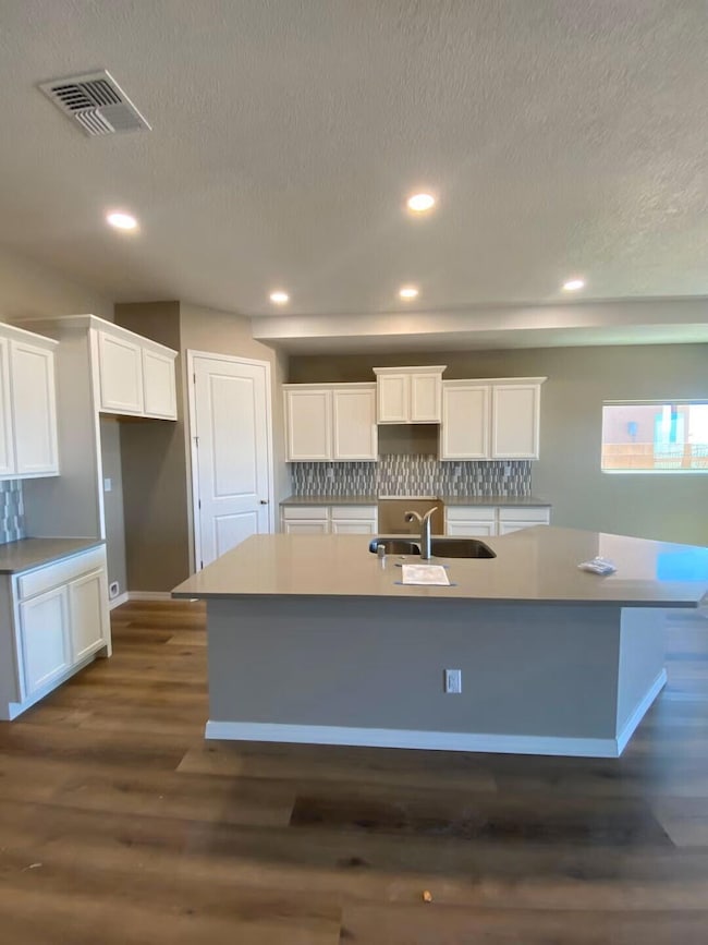 1616 Valle de Colores Rd NW, Los Lunas, NM 87031 - photo 3