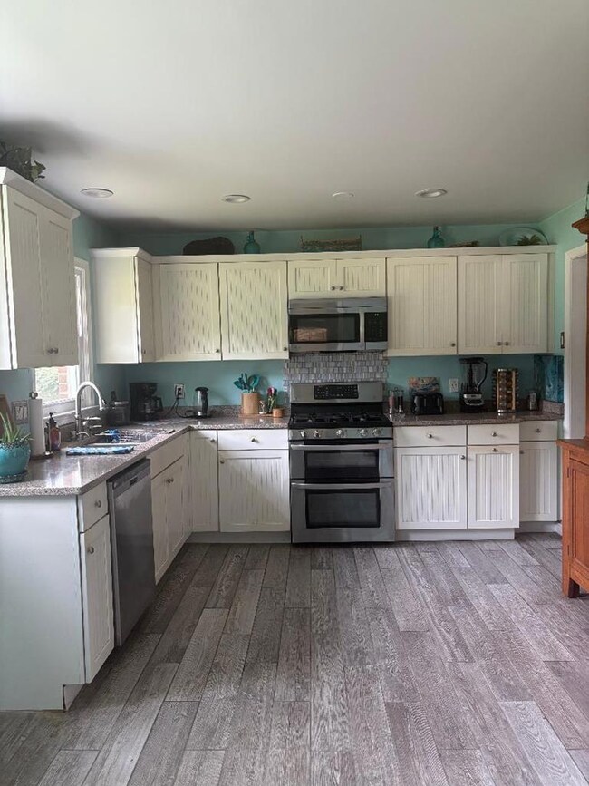 1960 Erica Dr, Montross, VA 22520 - photo 6