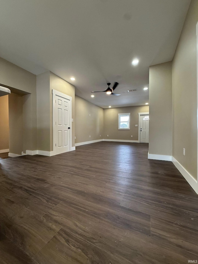 825 Illinois St, Bicknell, IN 47512 - photo 4