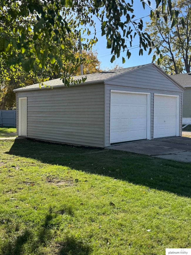 2304 S 11th St, Council Bluffs, IA 51501 - photo 6