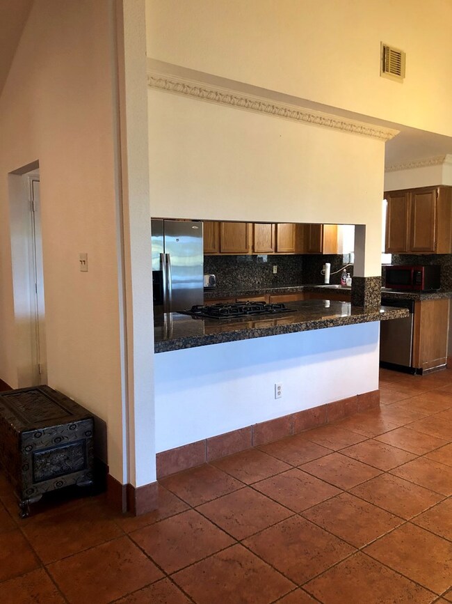 145 Private Road 677, Bay City, TX 77414 - photo 4