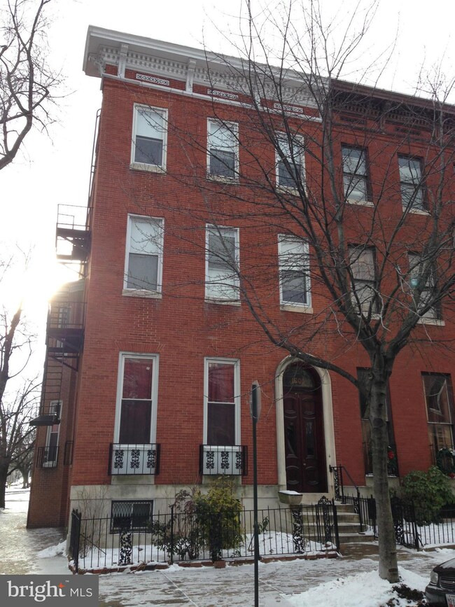 1600 Bolton St unit 3-R, Baltimore, MD 21217 - photo 2