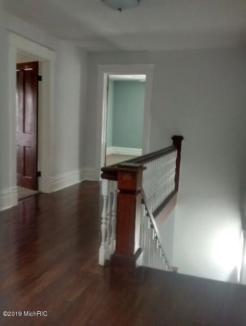 724 Hickory St, Niles, MI 49120 - photo 5