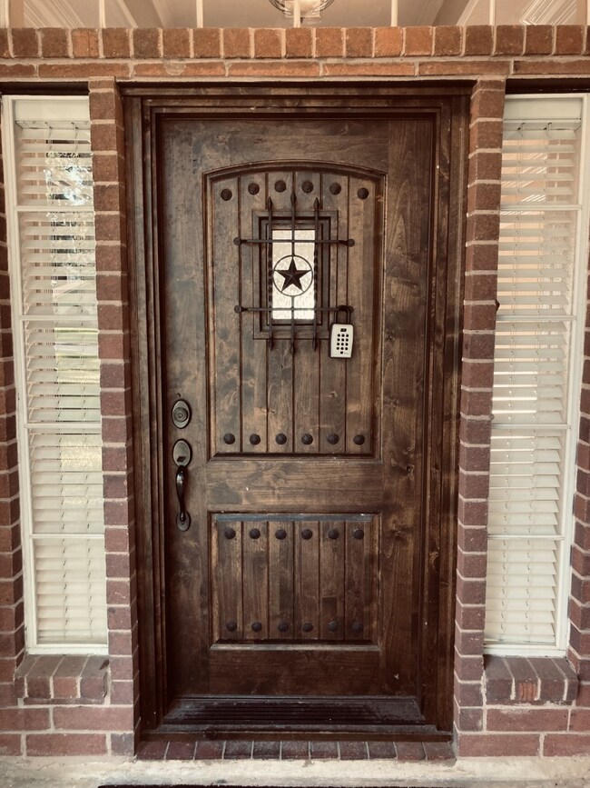 12112 Silver Creek Dr, Houston, TX 77070 - photo 5