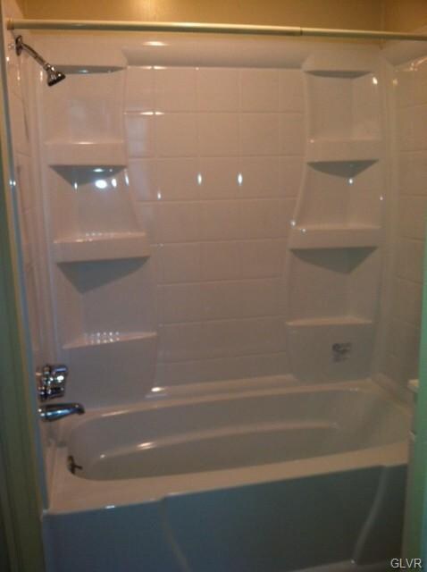 101 N 11th St unit 2nd, Allentown, PA 18102 - photo 6