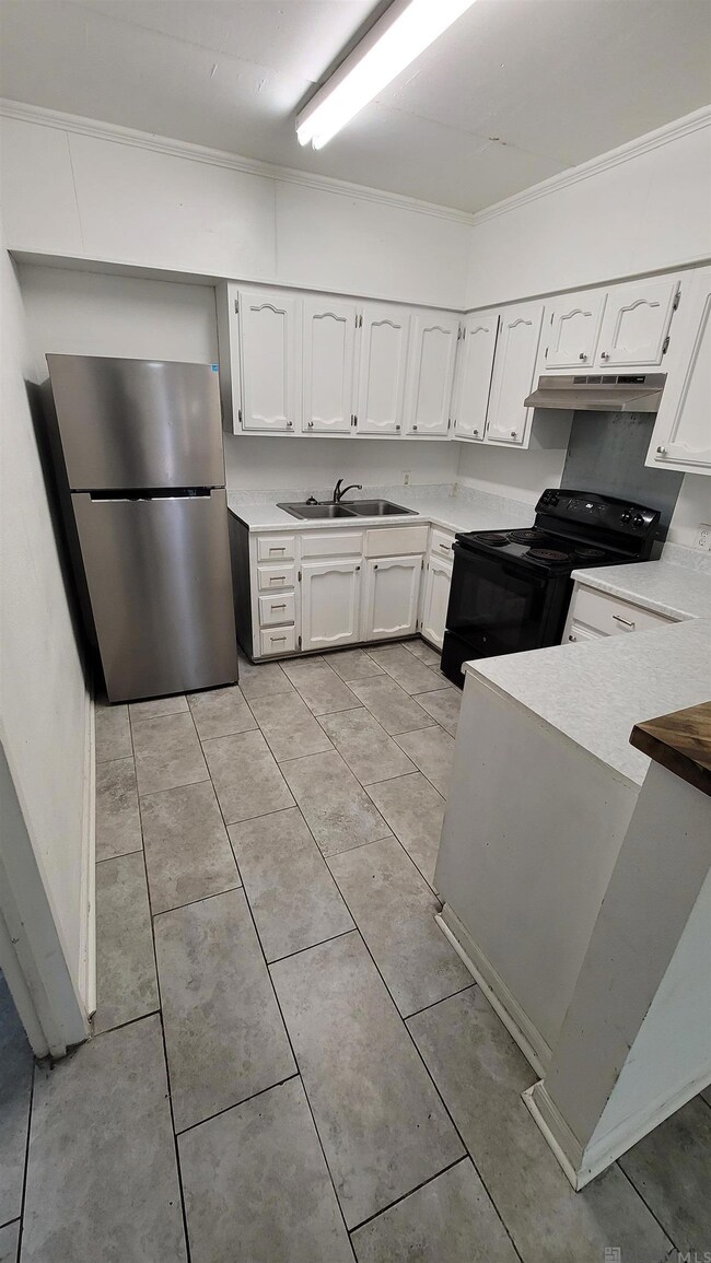 1612 N Coontrap Rd unit 40, Gonzales, LA 70737 - photo 2