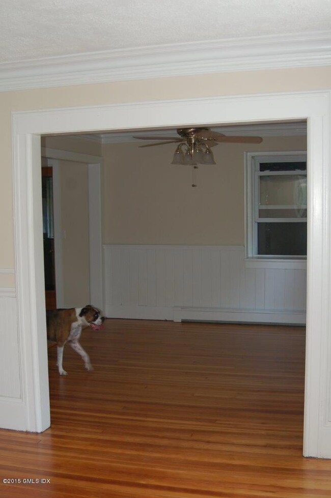 59 Valley Rd, Cos Cob, CT 06807 - photo 4