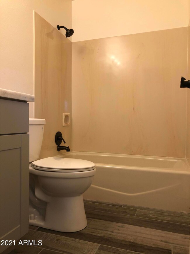 4502 W Mitchell Dr, Phoenix, AZ 85031 - photo 7