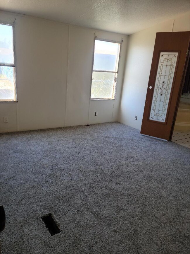 615 Lomaland Dr unit 74, El Paso, TX 79907 - photo 4