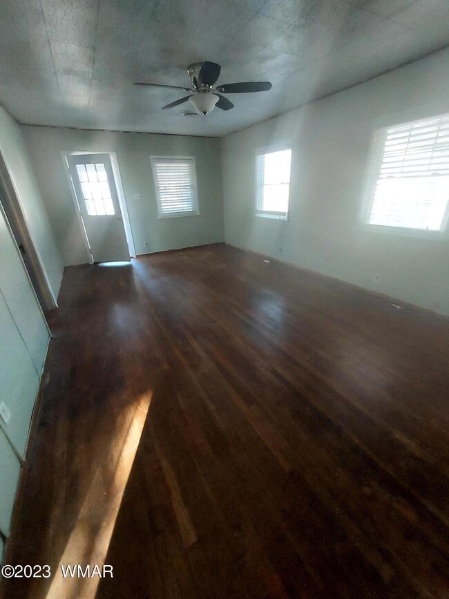 505 W Maple St, Winslow, AZ 86047 - photo 4