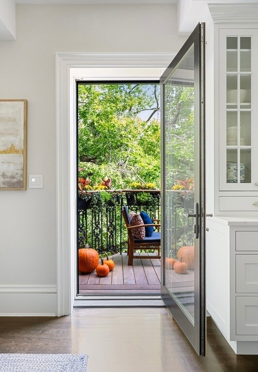 43 Upton St unit 4, Boston, MA 02118 - photo 5