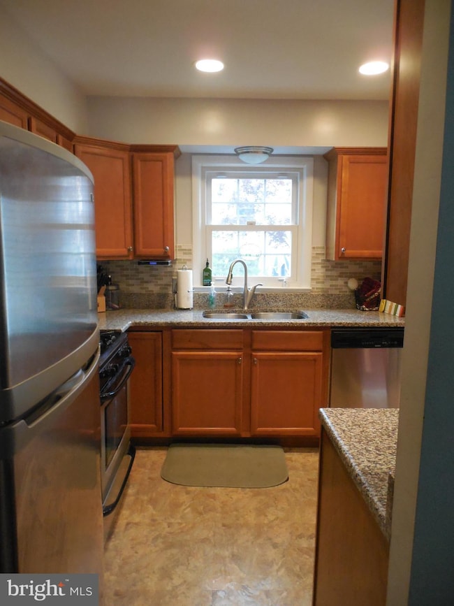 3070 White Birch Ct, Fairfax, VA 22031 - photo 5