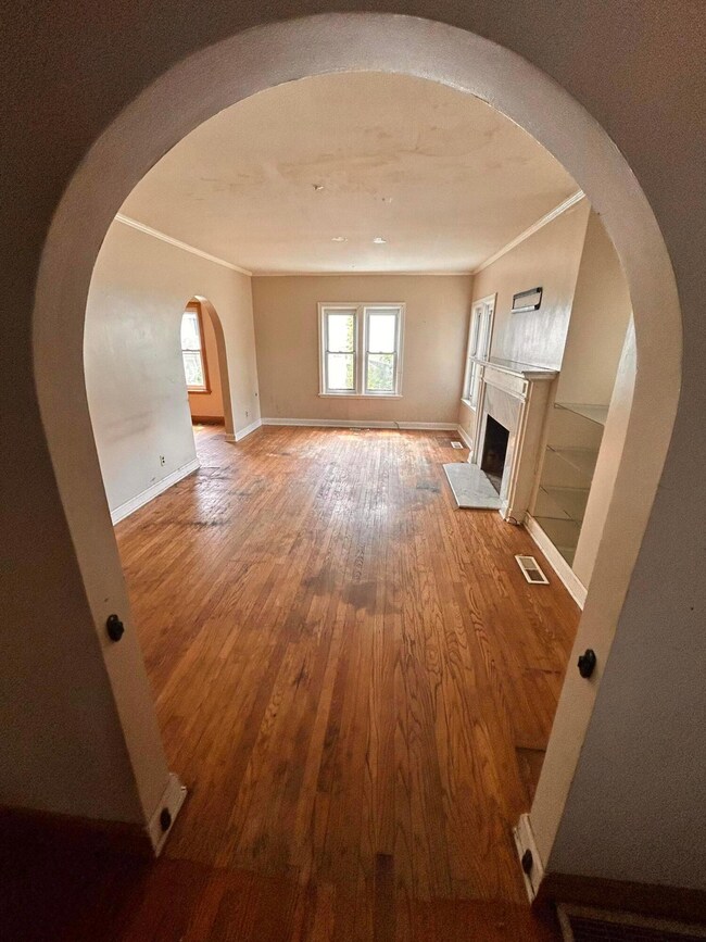 292 S Roys Ave, Columbus, OH 43204 - photo 5