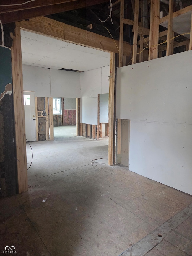 1016 Dawson St, Indianapolis, IN 46203 - photo 6