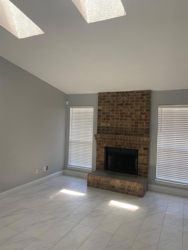 2104 Maplewood Trail, Colleyville, TX 76034 - photo 2