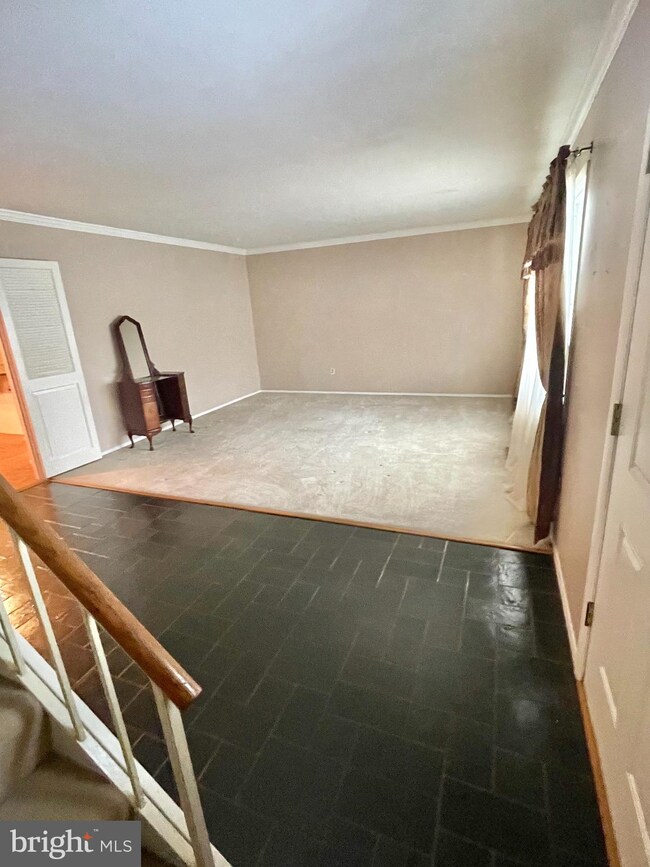 12711 Hoven Ln, Bowie, MD 20716 - photo 3