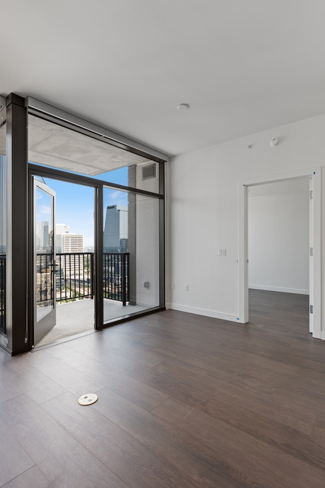 Pullman at Gulch Union unit 909, Nashville, TN 37203 - photo 5