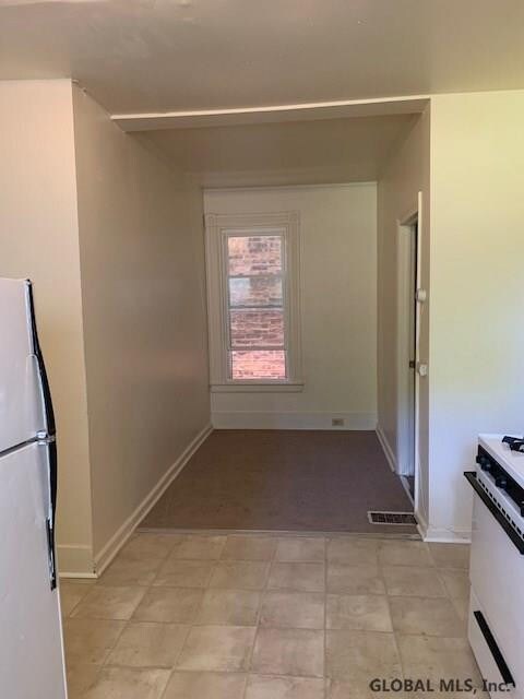 15 Moyston St unit 1st Floor Rear, Schenectady, NY 12307 - photo 4
