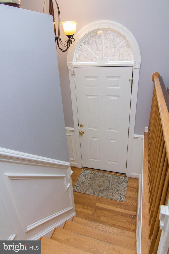 639 Budleigh Cir, Lutherville Timonium, MD 21093 - photo 2