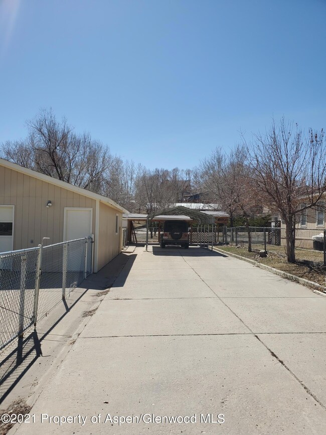 1195 Breeze St, Craig, CO 81625 - photo 3