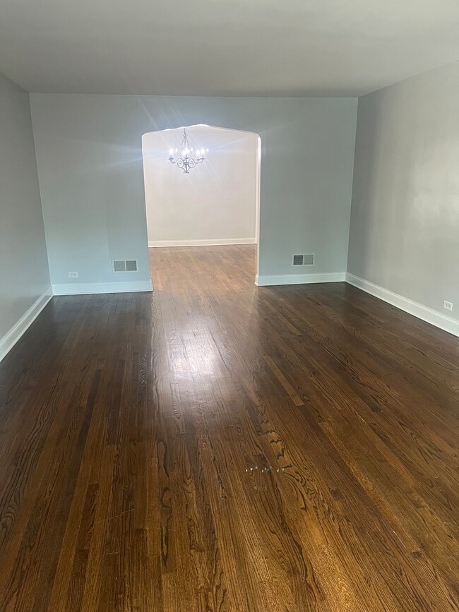 6438 N Fairfield Ave unit 1, Chicago, IL 60645 - photo 6