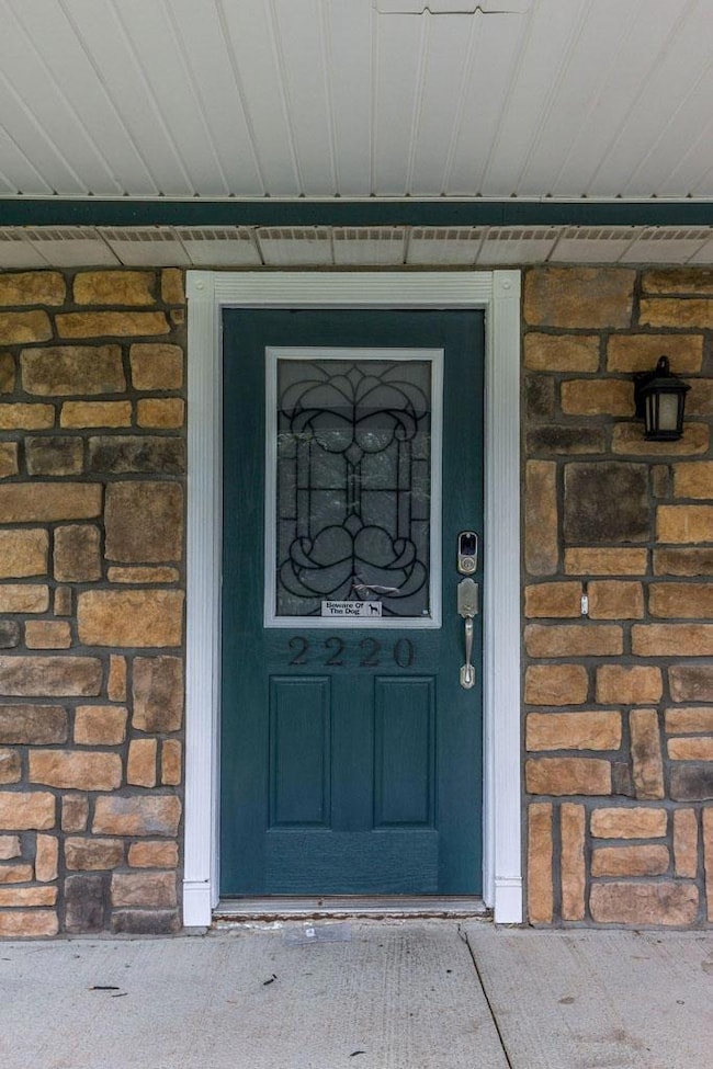 2220 Rodger Rd 01