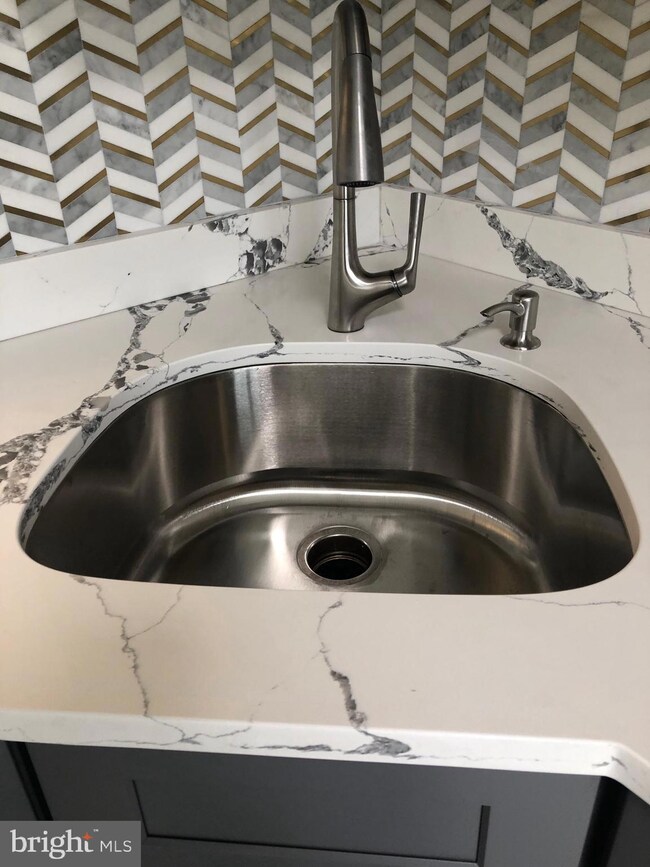 9533 Clocktower Ln, Columbia, MD 21046 - photo 4